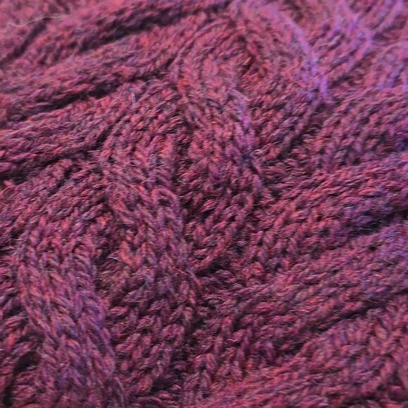 Kilronan Merino Wool V-Neck Poncho OS - Picture 9 of 9